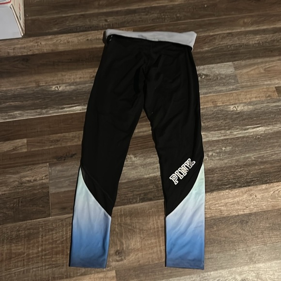 Victoria's Secret PINK Ultimate Highwaist Blk Ombré  Mesh Leggings - Picture 1 of 6